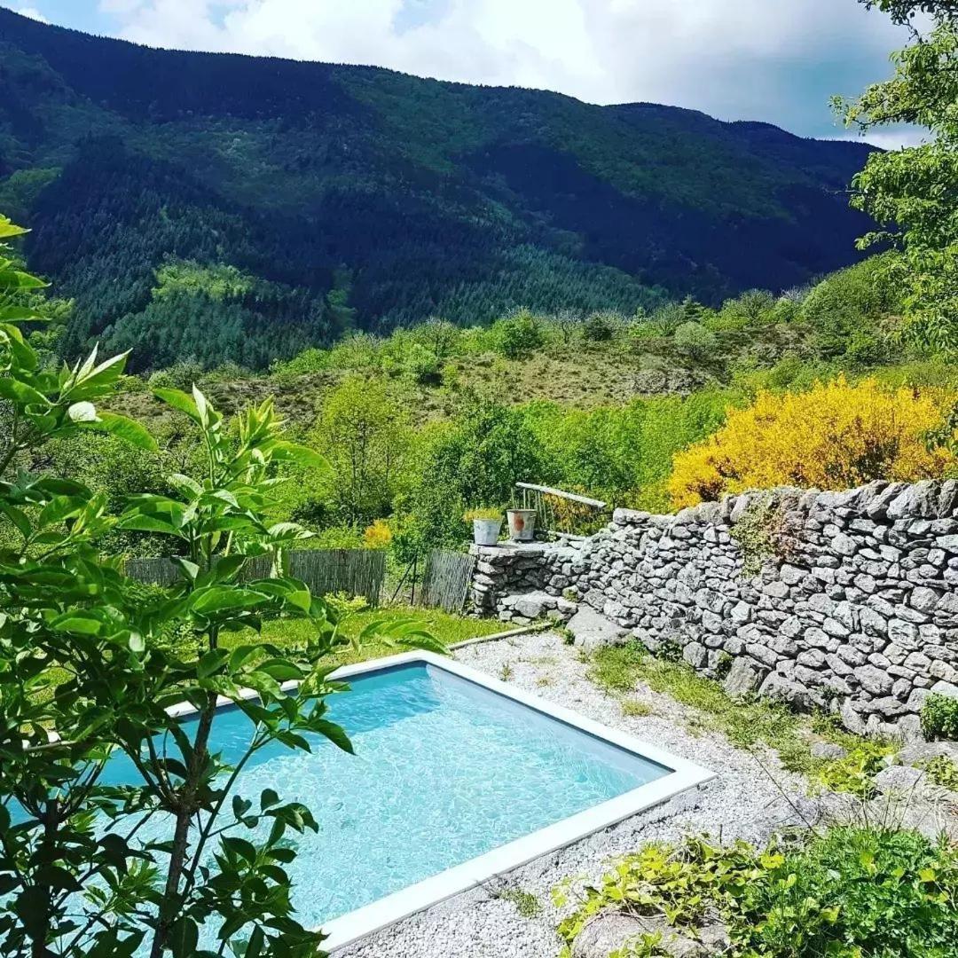 Les Chambres De La Ferme De Chalas Valgorge Exterior photo
